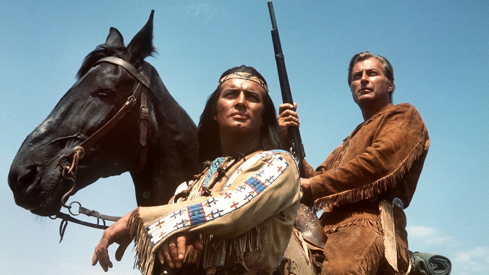 Szene aus einer Karl-May-Verfilmung: Old Shatterhand und Winnetou