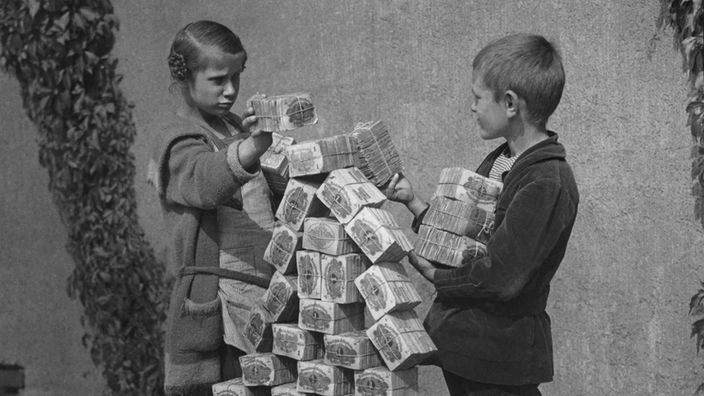Weimarer Republik Die Hyperinflation Von 1923 Deutsche Geschichte Geschichte Planet Wissen