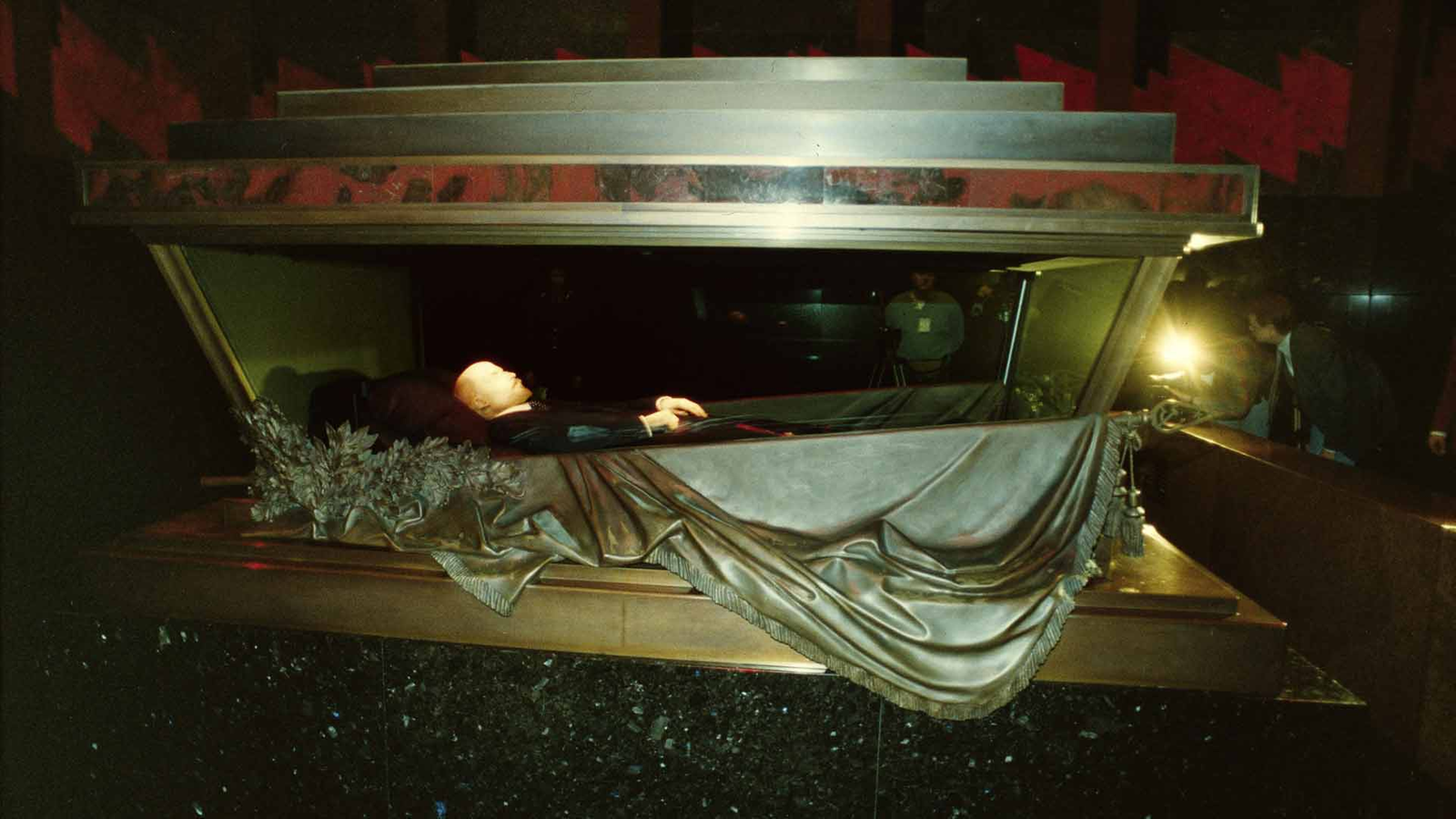 ленин в мавзолее 2023 году фото